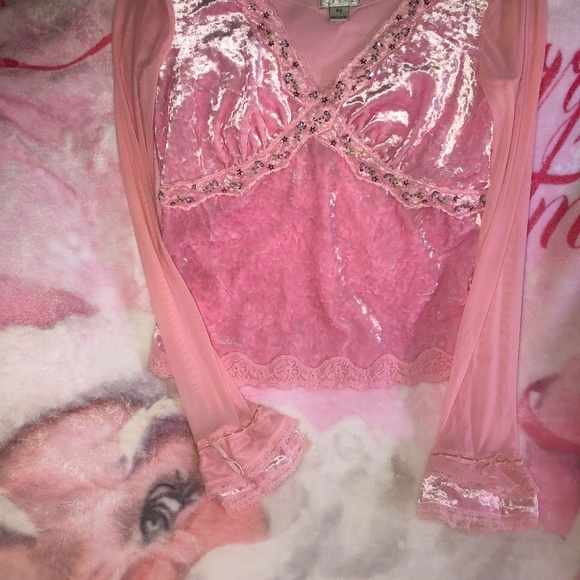 Like New Beautiful V neck pink girly velvet beaded top for sale - Picture 1 of 5